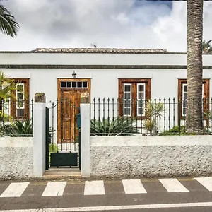 https://donde-conchita.adeje-hotels.com